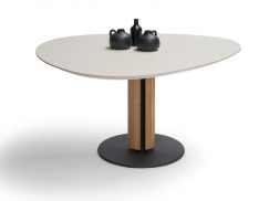 Bree's New World Steely eettafel