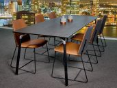 Bree's New World Shape eettafel